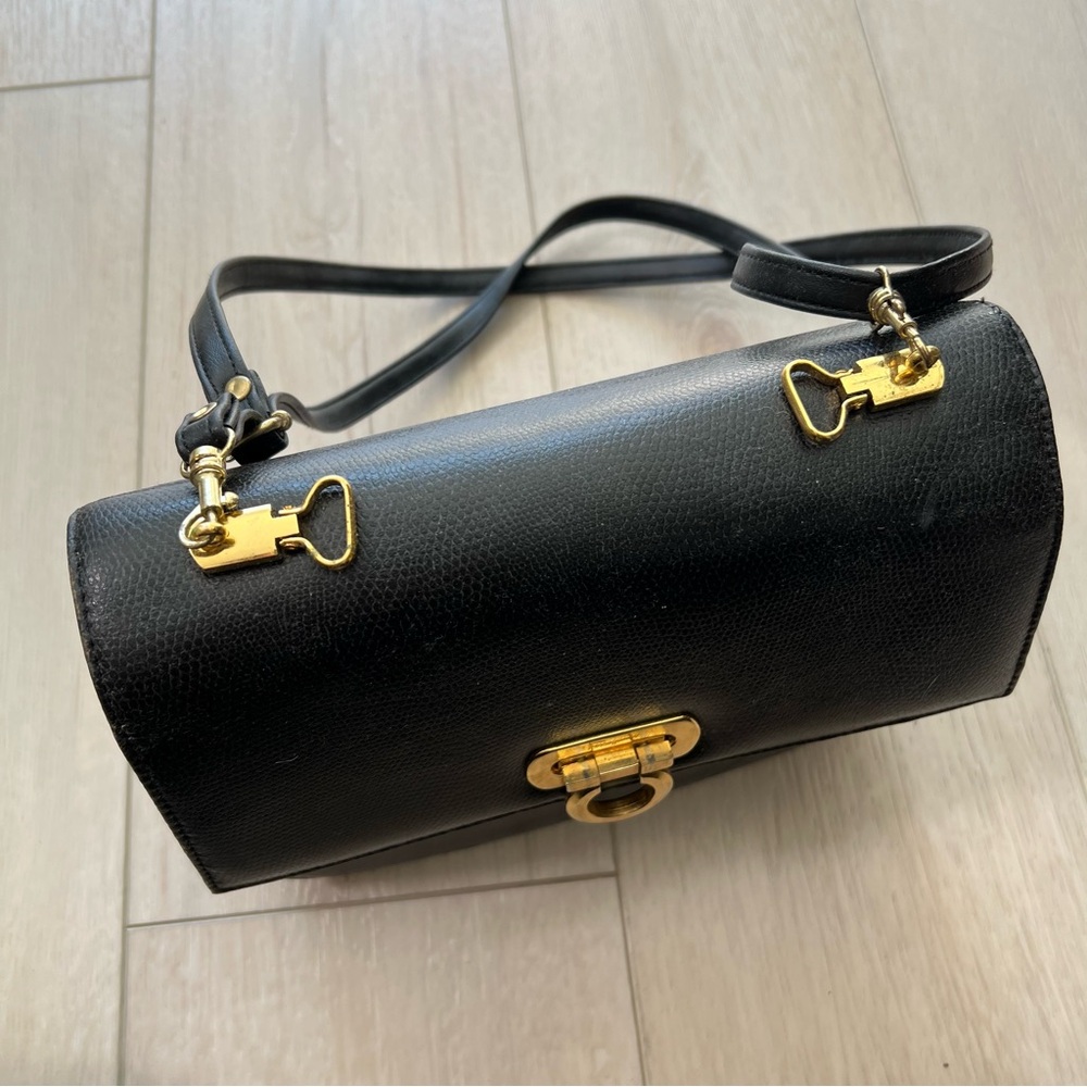 Vintage Salvatore Ferragamo Leather Purse | Vintage 1980s Designer Leather Purse - Picture 4 of 8